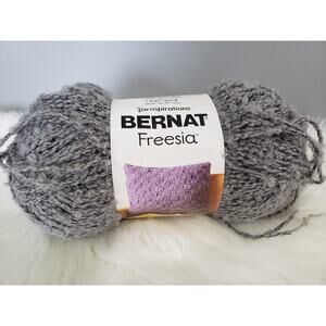 NEW Bernat Freesia‎ Vapour Gray Yarn Skein